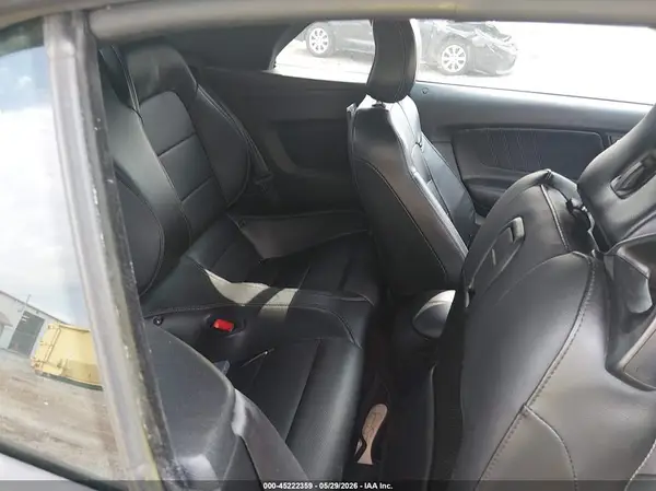 1FATP8UH5J5165656 2018 FORD MUSTANG - Image 8