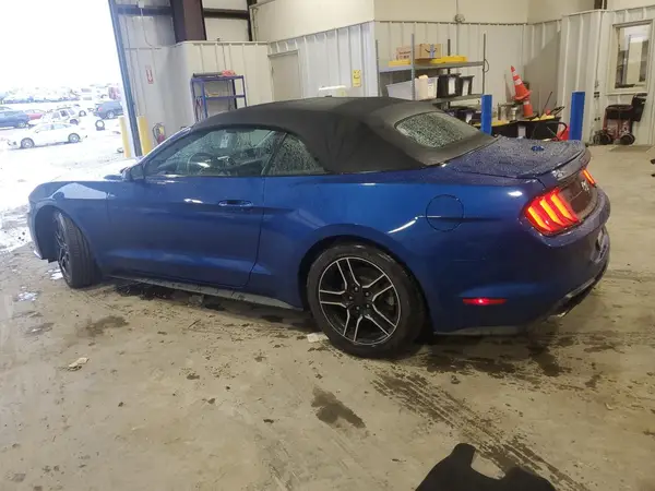 1FATP8UH5J5168024 2018 FORD MUSTANG - Image 2