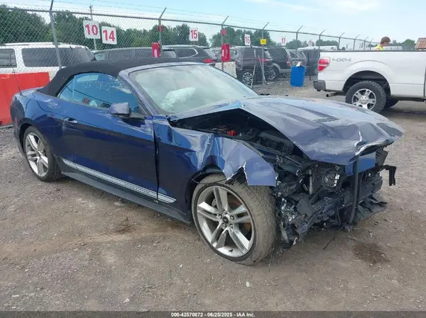 1FATP8UH5J5182327 2018 FORD MUSTANG - Image 1