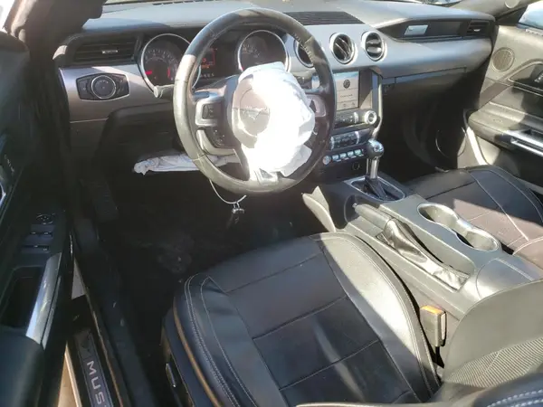 1FATP8UH5K5126261 2019 FORD MUSTANG - Image 8