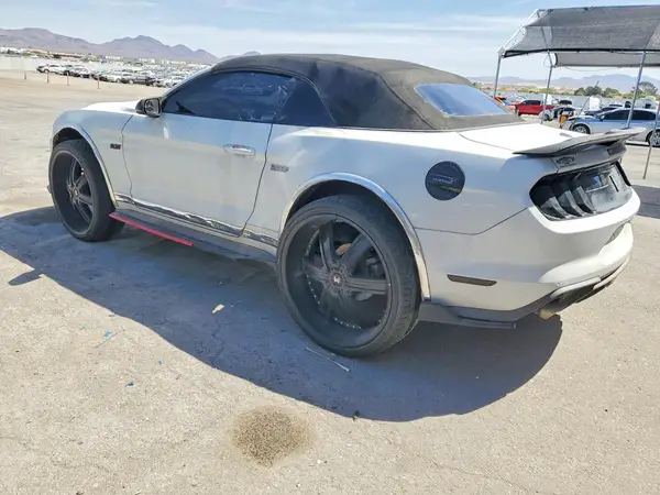 1FATP8UH5K5151421 2019 FORD MUSTANG - Image 2