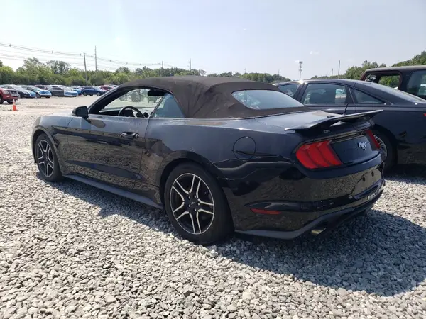 1FATP8UH5L5112801 2020 FORD MUSTANG - Image 2