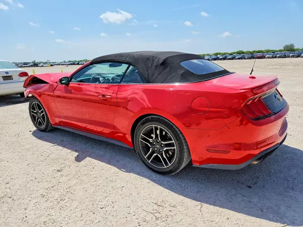 1FATP8UH5L5113348 2020 FORD MUSTANG - Image 2