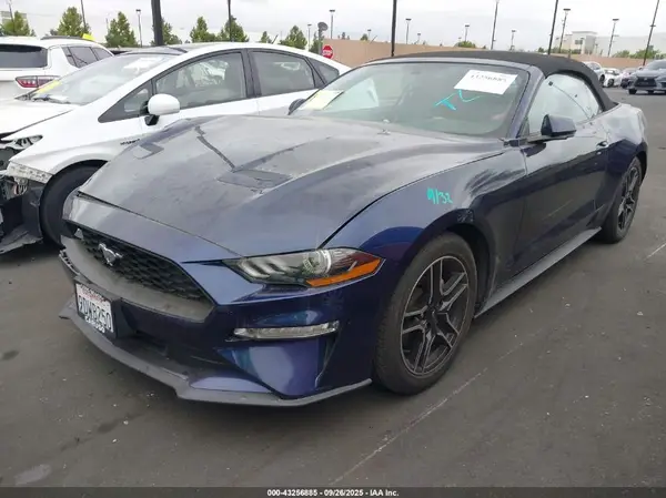 1FATP8UH5L5125449 2020 FORD MUSTANG - Image 2