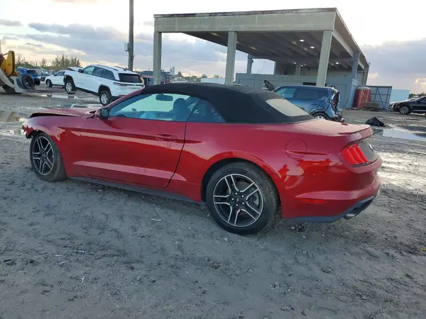 1FATP8UH5L5133082 2020 FORD MUSTANG - Image 2