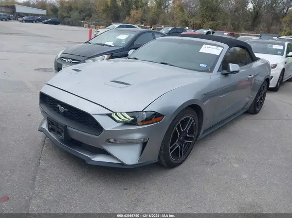 1FATP8UH5L5137553 2020 FORD MUSTANG - Image 2