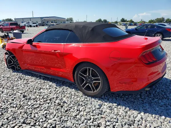 1FATP8UH5L5137696 2020 FORD MUSTANG - Image 2