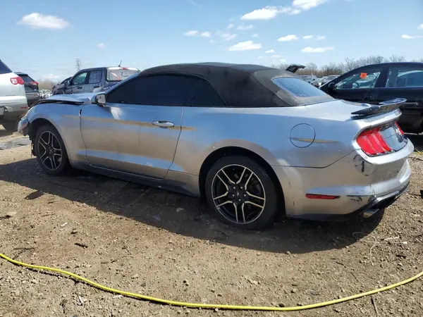1FATP8UH5L5146916 2020 FORD MUSTANG - Image 2