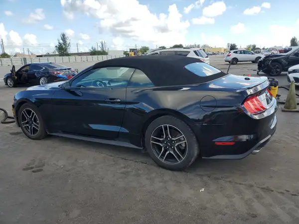 1FATP8UH5L5179768 2020 FORD MUSTANG - Image 2