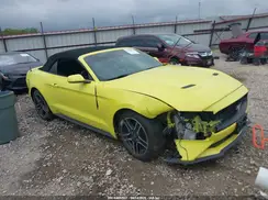 1FATP8UH5M5105056 2021 FORD MUSTANG