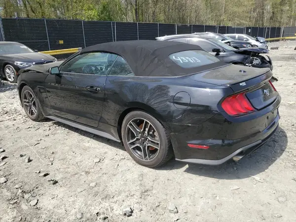 1FATP8UH5M5108359 2021 FORD MUSTANG - Image 2
