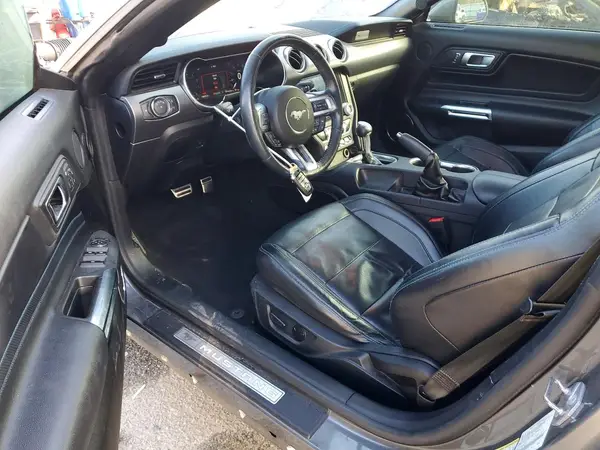 1FATP8UH5M5141085 2021 FORD MUSTANG - Image 8