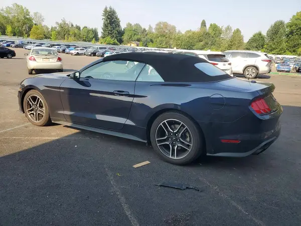 1FATP8UH5M5149168 2021 FORD MUSTANG - Image 2