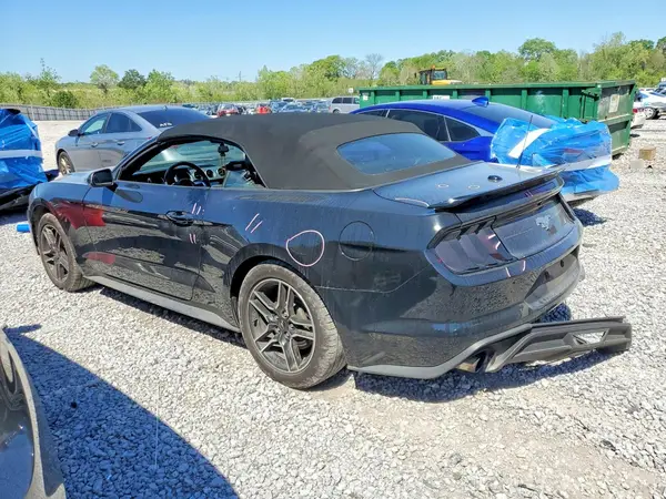 1FATP8UH5N5102689 2022 FORD MUSTANG - Image 2