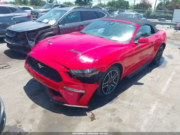 1FATP8UH5N5103146 2022 FORD MUSTANG - Image 2