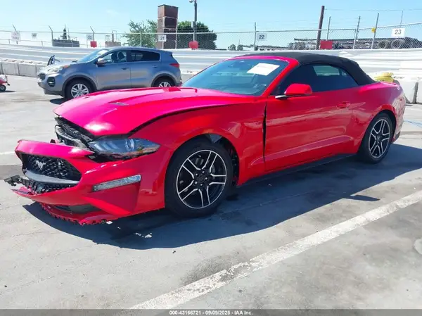 1FATP8UH5N5124109 2022 FORD MUSTANG - Image 2