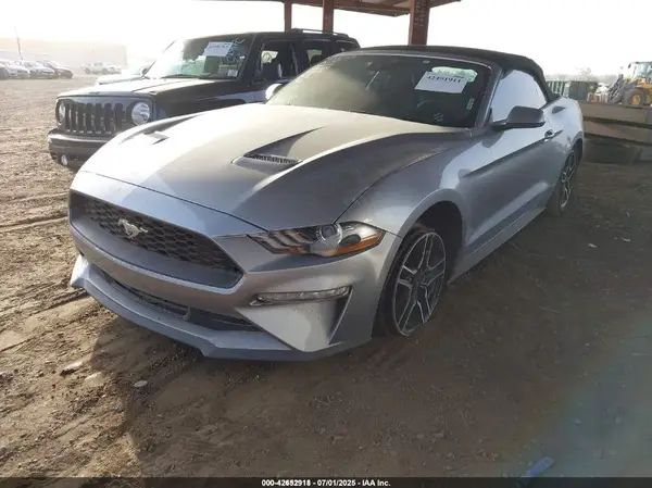 1FATP8UH5N5124613 2022 FORD MUSTANG - Image 2