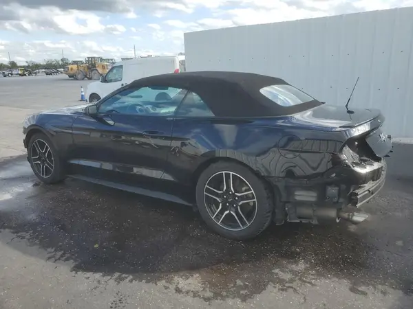 1FATP8UH5P5103683 2023 FORD MUSTANG - Image 2