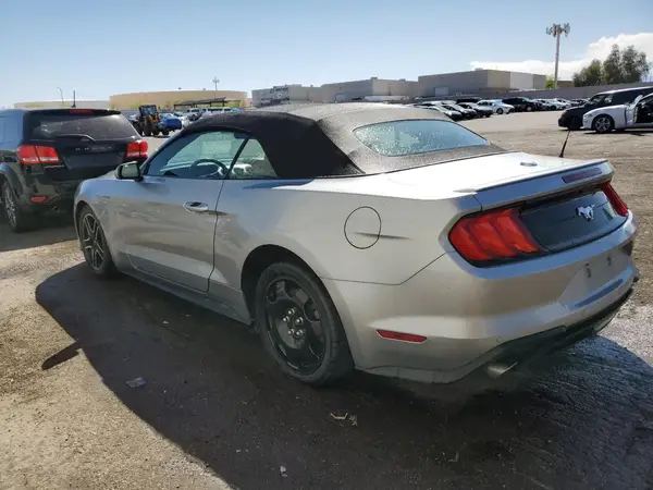 1FATP8UH5P5104283 2023 FORD MUSTANG - Image 2