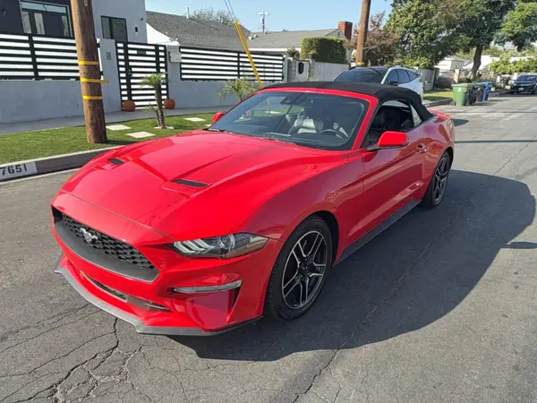 1FATP8UH5P5104316 2023 FORD MUSTANG - Image 2