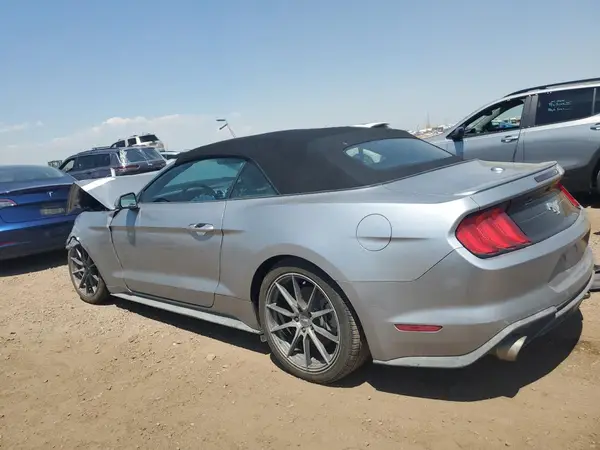 1FATP8UH5P5111587 2023 FORD MUSTANG - Image 2