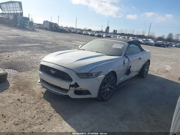 1FATP8UH6G5265029 2016 FORD MUSTANG - Image 2