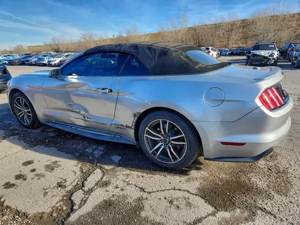 1FATP8UH6G5274684 2016 FORD MUSTANG - Image 2