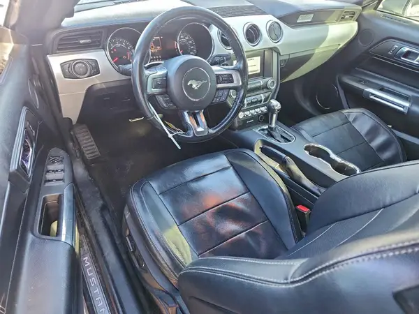 1FATP8UH6G5274684 2016 FORD MUSTANG - Image 8