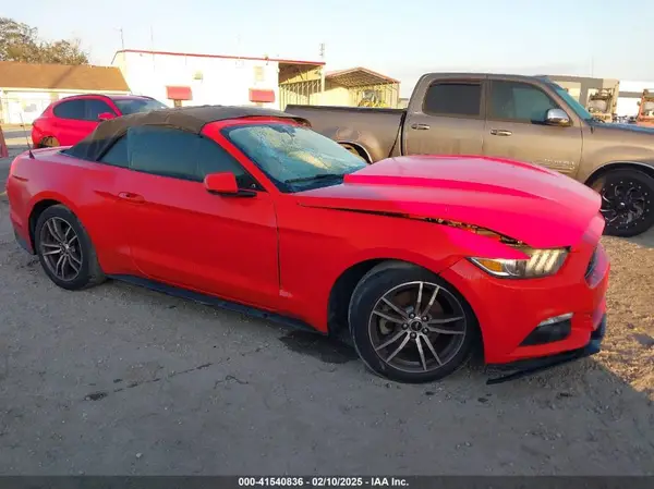 1FATP8UH6G5318828 2016 FORD MUSTANG - Image 1