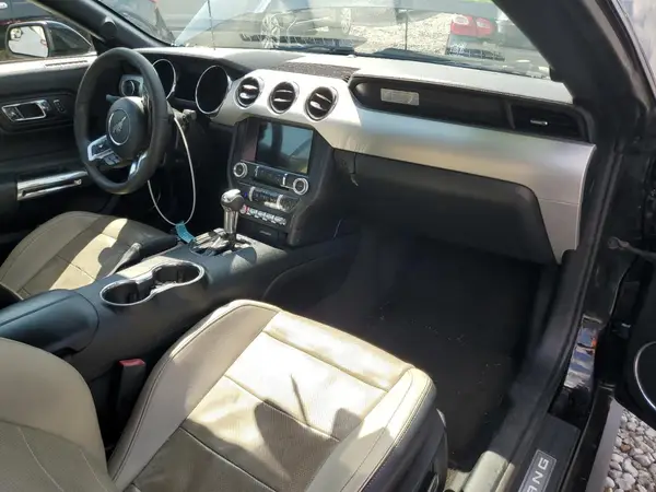 1FATP8UH6H5229472 2017 FORD MUSTANG - Image 8