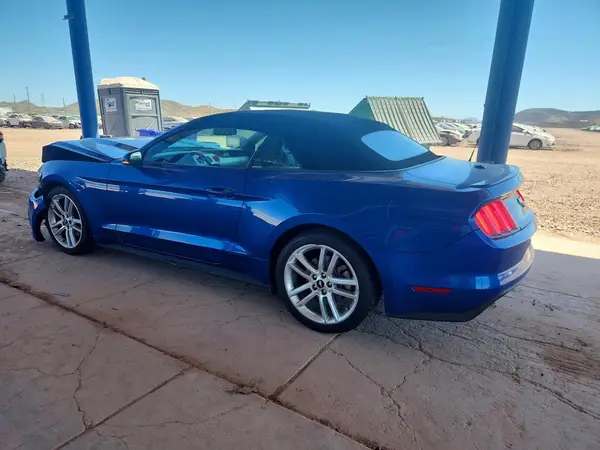 1FATP8UH6H5250578 2017 FORD MUSTANG - Image 2