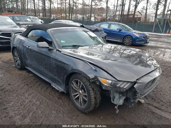 1FATP8UH6H5273150 2017 FORD MUSTANG - Image 1
