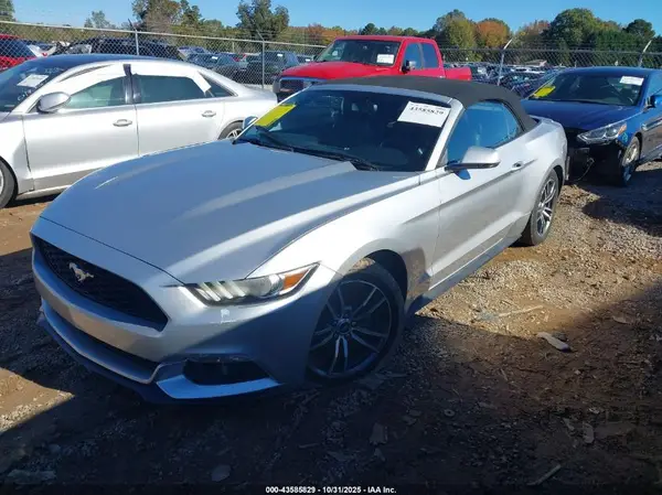 1FATP8UH6H5293897 2017 FORD MUSTANG - Image 2