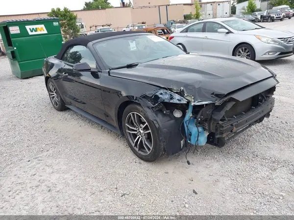 1FATP8UH6H5307538 2017 FORD MUSTANG - Image 1
