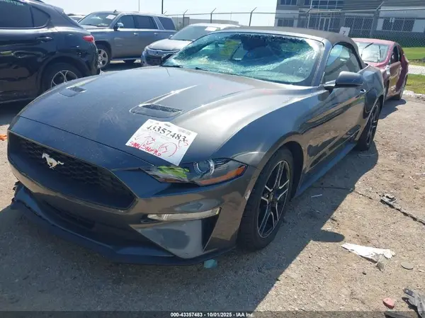 1FATP8UH6J5109483 2018 FORD MUSTANG - Image 2