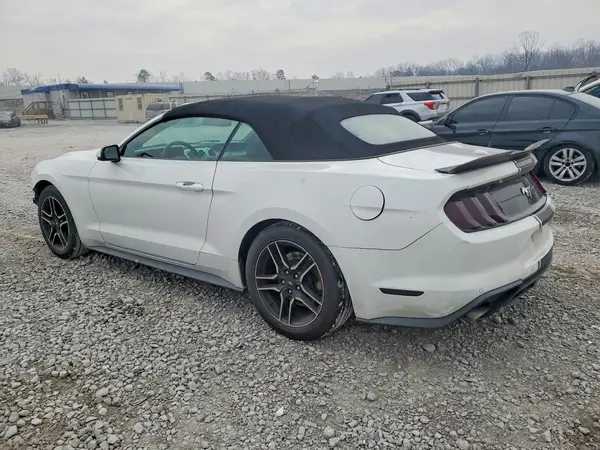 1FATP8UH6J5109645 2018 FORD MUSTANG - Image 2