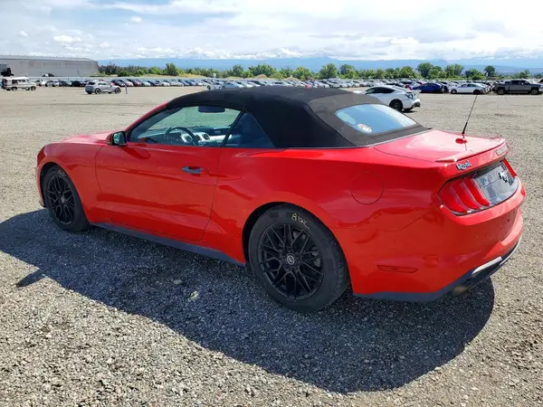 1FATP8UH6J5110133 2018 FORD MUSTANG - Image 2