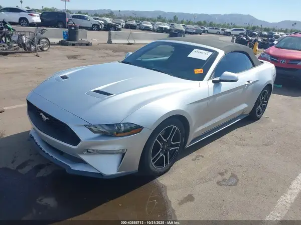 1FATP8UH6J5110357 2018 FORD MUSTANG - Image 2