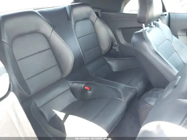 1FATP8UH6J5124517 2018 FORD MUSTANG - Image 8