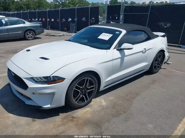 1FATP8UH6J5132830 2018 FORD MUSTANG - Image 2