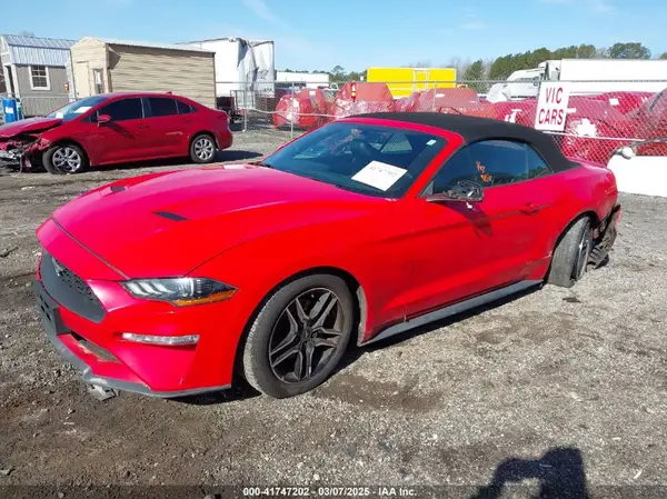 1FATP8UH6J5136067 2018 FORD MUSTANG - Image 2