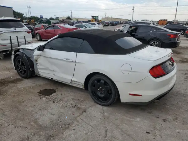 1FATP8UH6K5131369 2019 FORD MUSTANG - Image 2