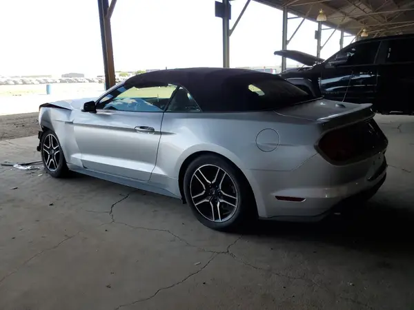 1FATP8UH6K5170043 2019 FORD MUSTANG - Image 2