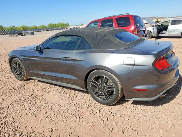 1FATP8UH6K5170060 2019 FORD MUSTANG - Image 2