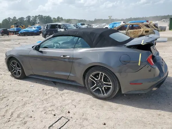 1FATP8UH6L5112547 2020 FORD MUSTANG - Image 2