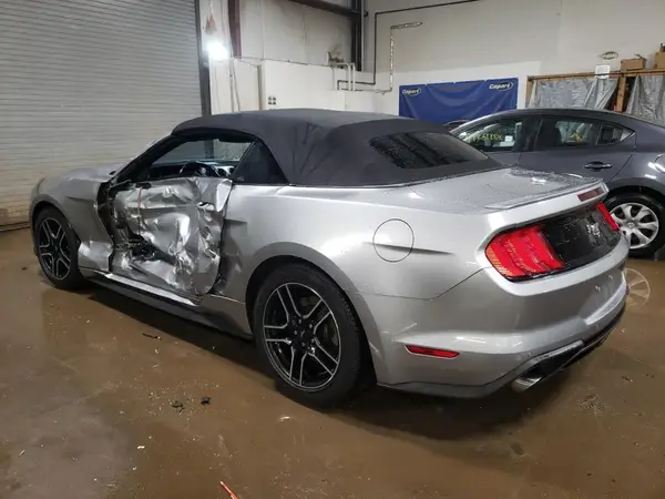 1FATP8UH6L5112628 2020 FORD MUSTANG - Image 2