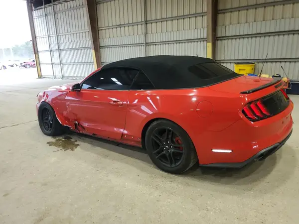 1FATP8UH6L5125878 2020 FORD MUSTANG - Image 2