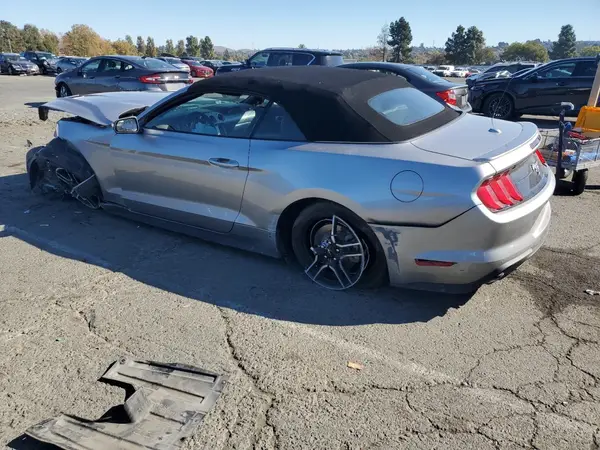 1FATP8UH6L5137349 2020 FORD MUSTANG - Image 2