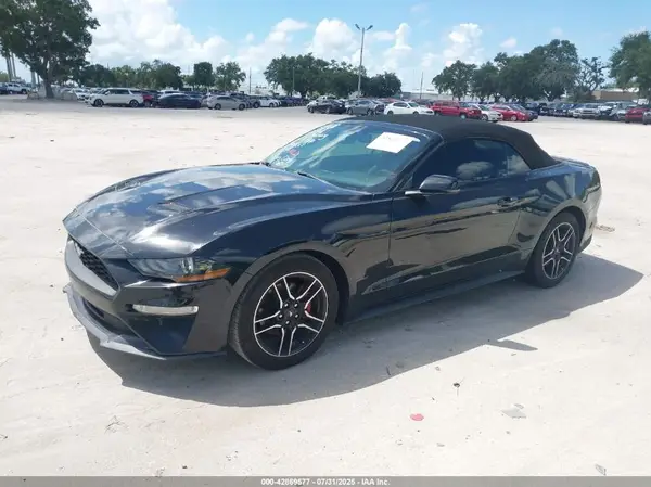 1FATP8UH6L5137707 2020 FORD MUSTANG - Image 2