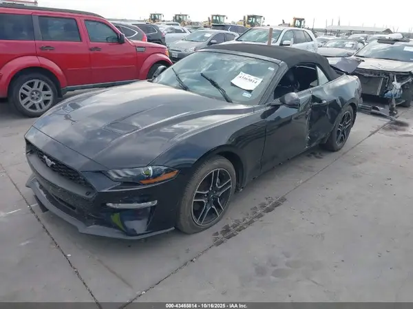 1FATP8UH6L5185496 2020 FORD MUSTANG - Image 2